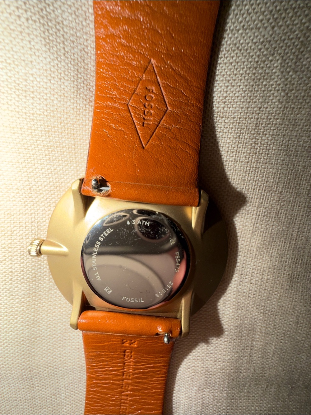 Fossil men’s Brown Leather Watch with Blue Dial - Picture 3 of 3